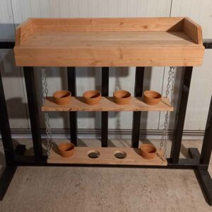 balkontafel-met-hangtuin-douglas-hout